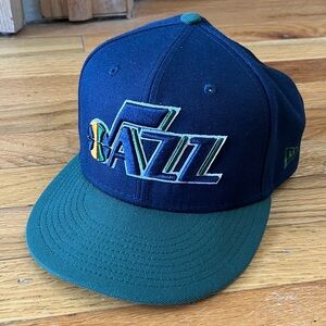 New Era Utah Jazz 9FIFTY SnapBack Hat Cap Navy Green Stitched Logo Spellout NBA